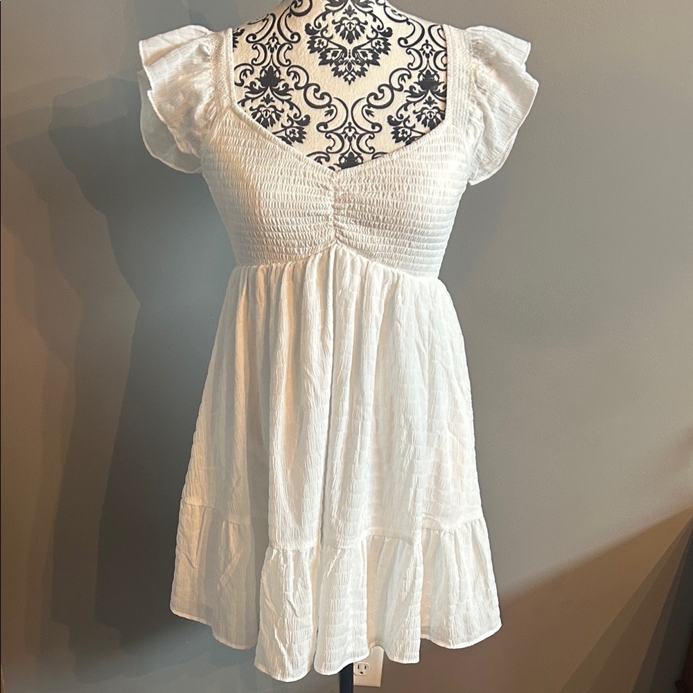 Thirty Thirty White Dress with Ruffle Sleeves Size M